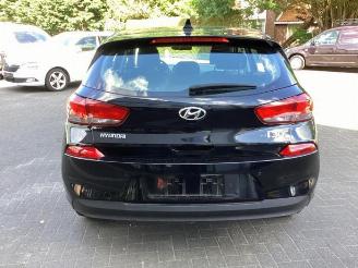 Hyundai I-30 i30 (PDEB5/PDEBB/PDEBD/PDEBE), Hatchback, 2016 1.0 T-GDI 12V picture 6