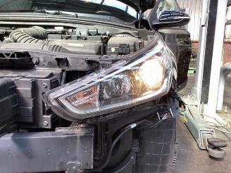 Hyundai I-30 i30 (PDEB5/PDEBB/PDEBD/PDEBE), Hatchback, 2016 1.0 T-GDI 12V picture 12