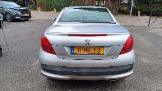 Peugeot 208 16VTi picture 5