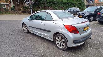 Peugeot 208 16VTi picture 4