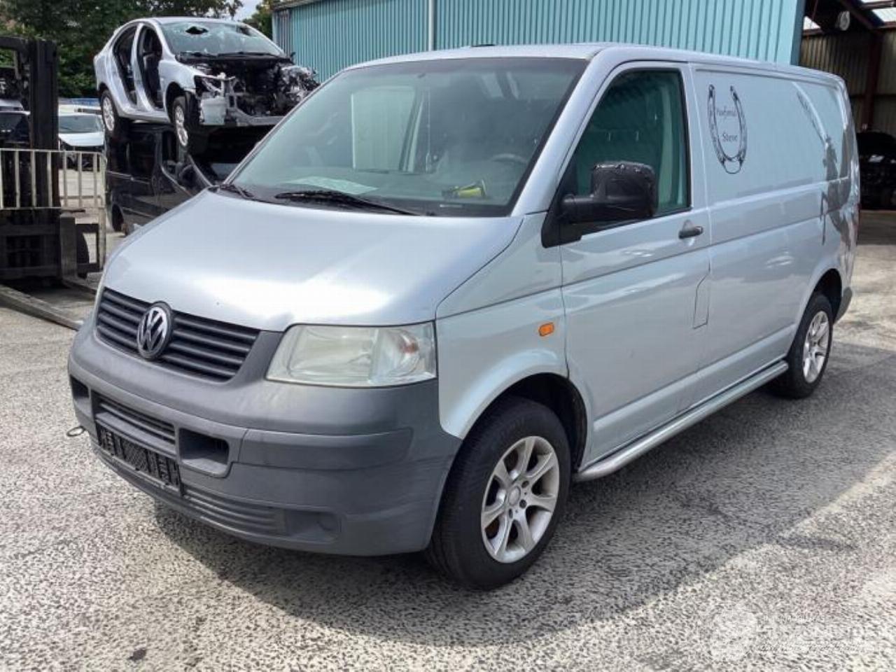 Volkswagen Transporter Transporter T5, Van, 2003 / 2015 1.9 TDi