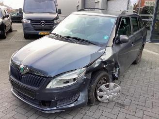 Coche siniestrado Skoda Fabia Fabia II Combi, Combi 5-drs, 2007 / 2015 1.2i 12V 2012/1