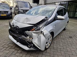 Uttjänta bilar auto Toyota Aygo 1.0 VTTi X-play 2016/1