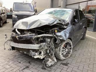 Coche siniestrado Mercedes B-klasse B (W246), Hatchback, 2011 / 2018 1.6 B-180 BlueEFFICIENCY Turbo 16V 2016/3