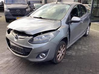 demontáž osobní automobily Mazda 2 2 (DE), Hatchback, 2007 / 2015 1.3 16V MZR 2011/8
