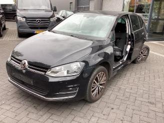 Salvage car Volkswagen Golf Golf VII (AUA), Hatchback, 2012 / 2021 1.2 TSI 16V 2016/9