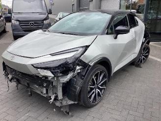 Sloopauto Toyota C-HR C-HR (X2,H2), SUV, 2023 2.0 16V Hybrid 200 2023/12