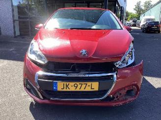 Peugeot 208 1.2 Pure Tech Blei Lion picture 2