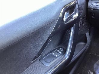 Peugeot 208 1.2 Pure Tech Blei Lion picture 16