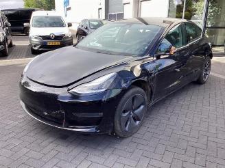 Vrakbiler auto Tesla Model 3 Model 3, Sedan, 2017 Long Range 72kWh 2019/6