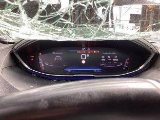 Peugeot 5008 5008 II (M4/MC/MJ/MR), MPV, 2016 / 2024 1.2 12V e-THP PureTech 130 picture 11
