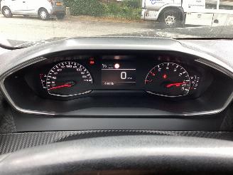 Peugeot 208 1.2 Pure Tech Active picture 11