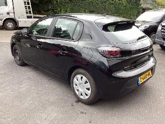 Peugeot 208 1.2 Pure Tech Active picture 7