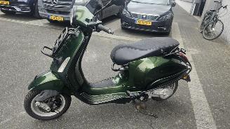 Vespa  Primavera 4T picture 4