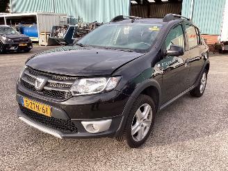 Schadeauto Dacia Sandero Stepway 2015/4