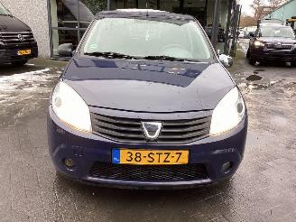 Dacia Sandero  picture 2