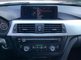 BMW 3-serie 320i High Executive picture 14