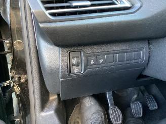 Peugeot 308 1.2 Pure Tech picture 14