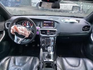 Volvo V-40 1.6 D2 picture 9