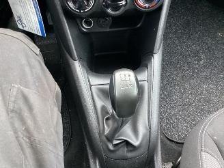 Peugeot 208 1.0 Vti picture 13