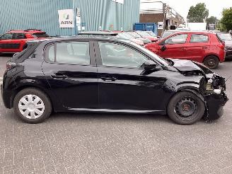 Peugeot 208 1.2 PureTech Active picture 4