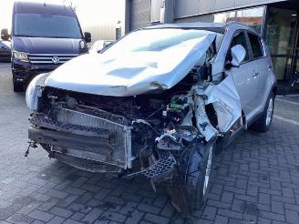 Coche siniestrado Kia Sportage Sportage (SL), Terreinwagen, 2010 / 2016 1.6 GDI 16V 4x2 2013/9