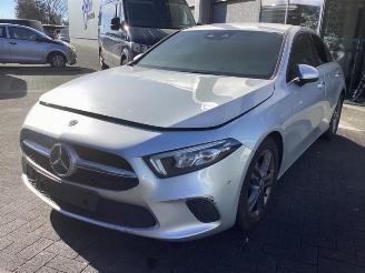 Vrakbiler auto Mercedes A-klasse A Limousine (177.1), Sedan, 2018 / 2026 1.3 A-200 Turbo 2019/11