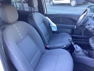 Renault Twingo Twingo II (CN), Hatchback 3-drs, 2007 / 2014 1.2 16V picture 10