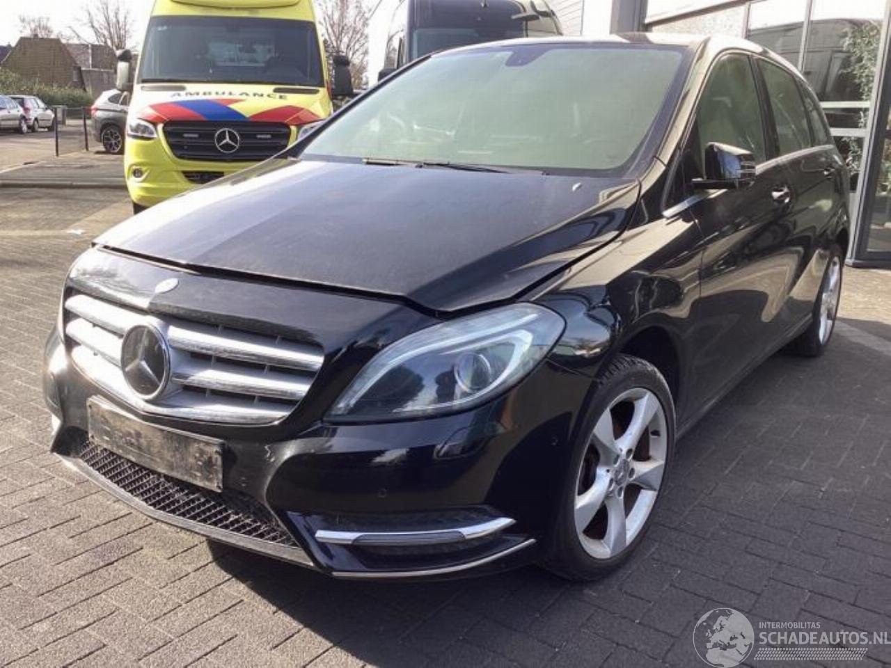 Mercedes B-klasse B (W246/W242), Hatchback, 2011 / 2018 1.6 B-180 BlueEFFICIENCY Turbo 16V