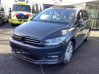 Auto da rottamare Volkswagen Touran Touran (5T1), MPV, 2015 1.5 TSI 2019/9
