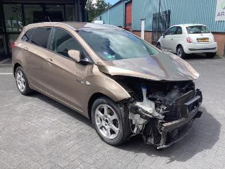Hyundai I-30 i30 Wagon (GDHF5), Combi, 2012 1.6 GDI Blue 16V picture 3