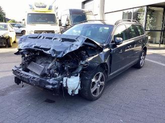 Vrakbiler auto Volvo V-70 V70 (BW), Combi, 2007 / 2016 1.6 T4 16V 2013/5