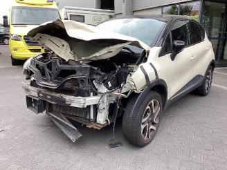 Vrakbiler auto Renault Captur Captur I (2R), SUV, 2013 0.9 Energy TCE 12V 2013/9