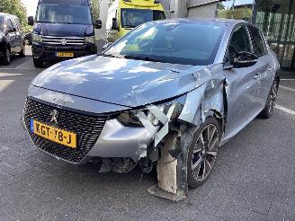 Coche accidentado Peugeot 208 Pure Tech  GT 130 2021/10