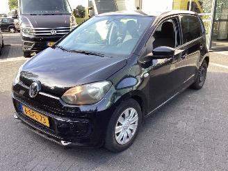 krockskadad bil auto Volkswagen Up! 1.0 move up! BlueMotion 2013/9