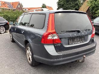 Volvo V-70 25 20V picture 7