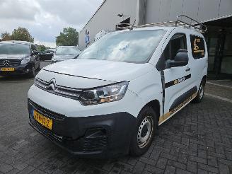 uszkodzony samochody osobowe Citroën Berlingo 1.6 BleuHDI 2020/3