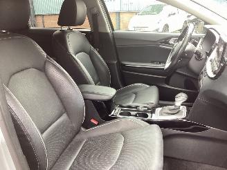 Kia Ceed 1,6 GDI PHEV Exutive line picture 10