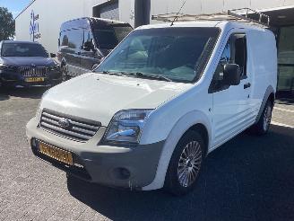 Vaurioauto  passenger cars Ford Tourneo Connect 1.8 TDI 2011/9