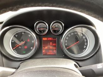 Opel Astra Astra J Sports Tourer (PD8/PE8/PF8), Combi, 2010 / 2015 2.0 CDTI 16V 165 picture 11