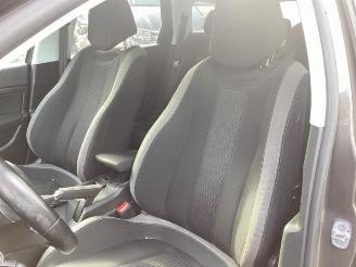Peugeot 308 308 SW (L4/L9/LC/LJ/LR), Combi 5-drs, 2014 / 2021 1.2 12V e-THP PureTech 130 picture 10