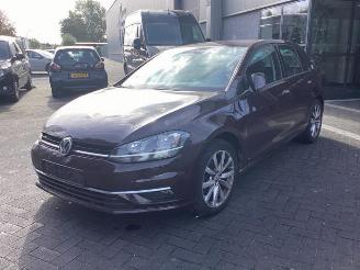 Coche siniestrado Volkswagen Golf Golf VII (AUA), Hatchback, 2012 / 2021 1.0 TSI 12V 2017/8
