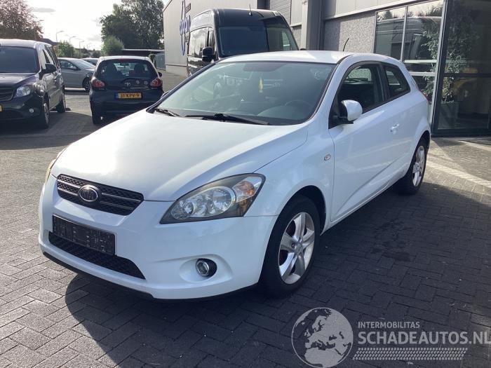 Kia Pro cee d Pro cee'd (EDB3), Hatchback 3-drs, 2008 / 2012 1.4 CVVT 16V