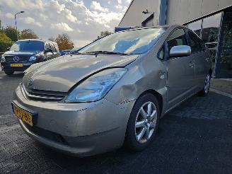 Damaged car Toyota Prius 1.5 16V 2006/1