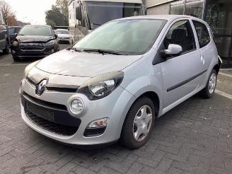 Vrakbiler auto Renault Twingo Twingo II (CN), Hatchback 3-drs, 2007 / 2014 1.2 16V 2013/6