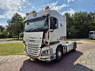 krockskadad bil vrachtwagen DAF XF 460 FT EURO 6 PTO RTI BULK COMPRESSOR 2017/6