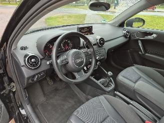 Audi A1 1.2 TSI Ambition PANO picture 12
