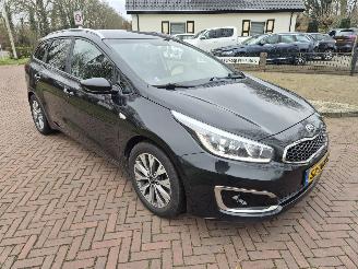 Voiture accidenté Kia Cee d  2018/6