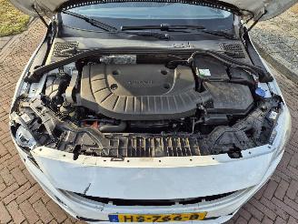 Volvo V-60 2.4 D6 Twin Engine picture 8