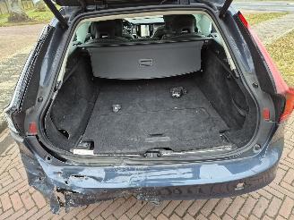 Volvo V-90 2.0 B4 Inscription picture 8